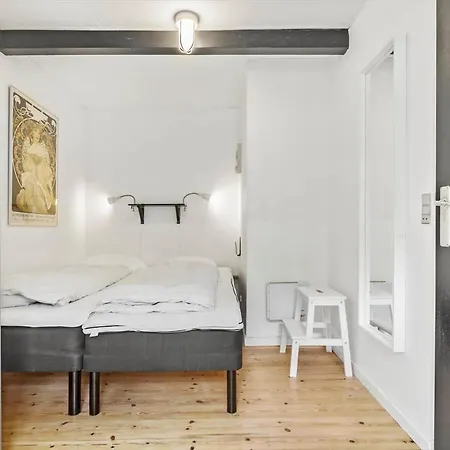 5514-gudhjem-holkavej-2-lejl-3 *